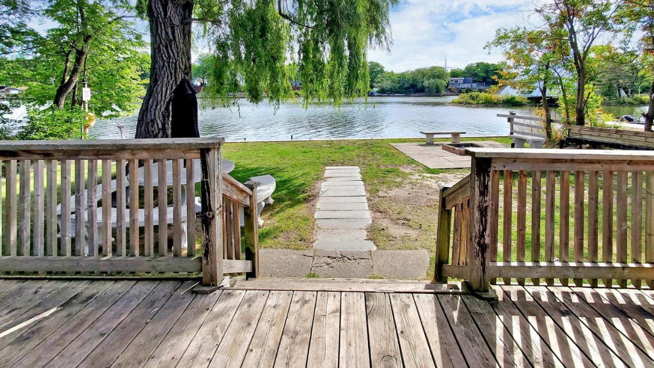 Main Beach River Retreat - Wasaga Beach 1 - Main Strip - 95 Mosley St Buitenkant foto