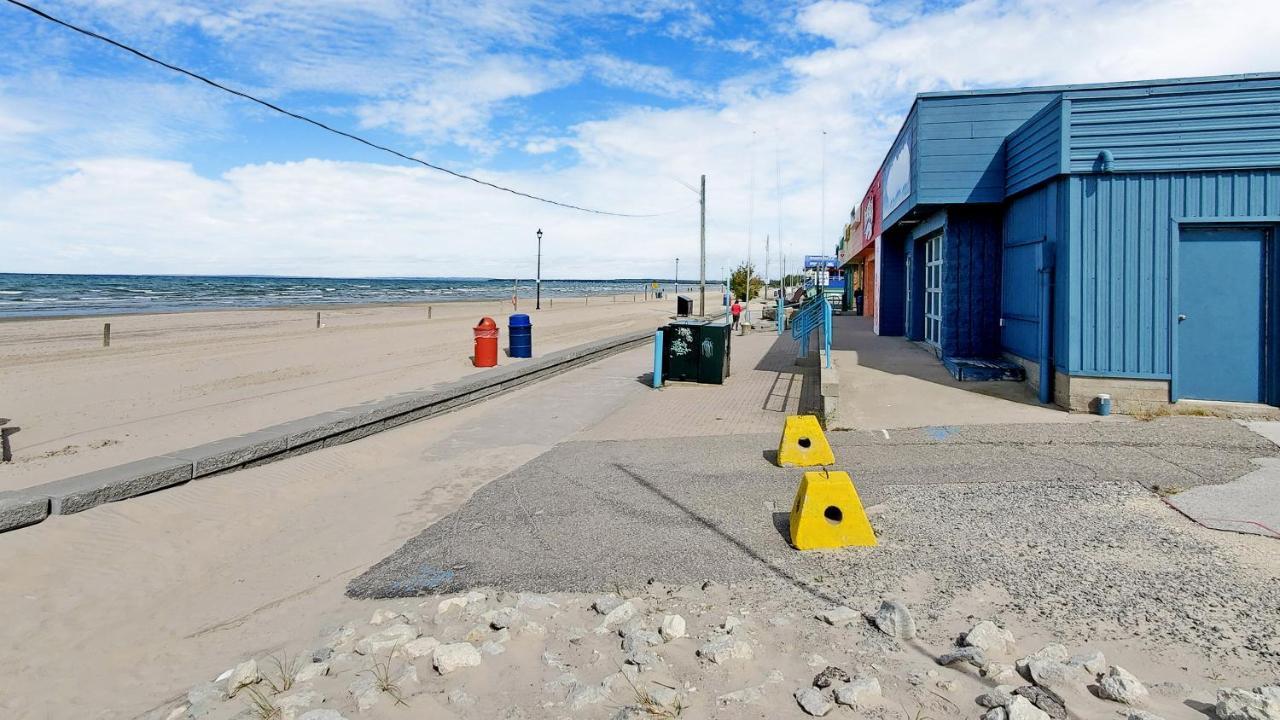 Main Beach River Retreat - Wasaga Beach 1 - Main Strip - 95 Mosley St Buitenkant foto