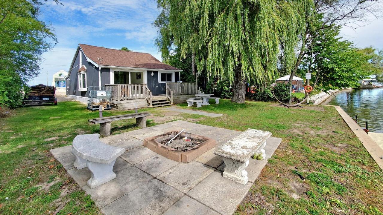 Main Beach River Retreat - Wasaga Beach 1 - Main Strip - 95 Mosley St Buitenkant foto