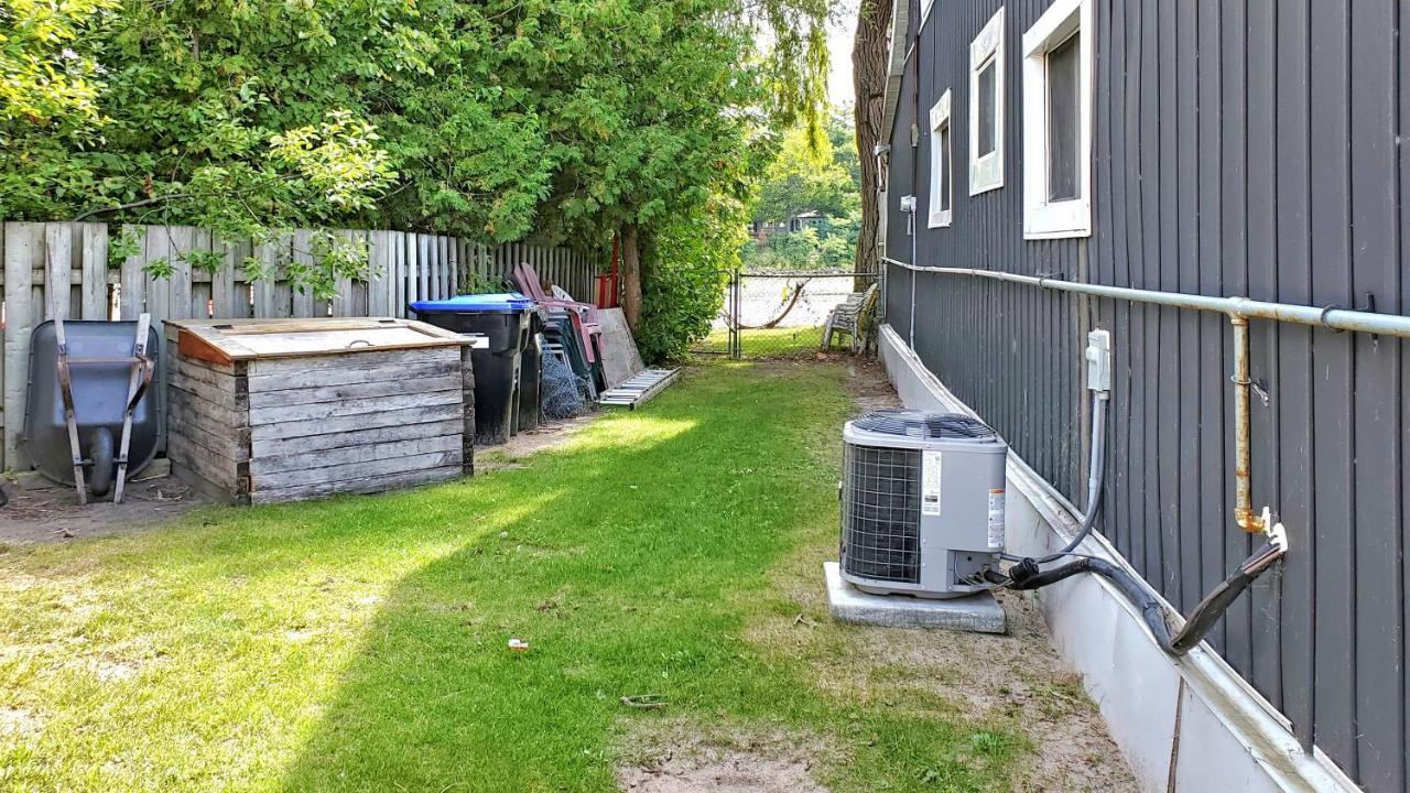 Main Beach River Retreat - Wasaga Beach 1 - Main Strip - 95 Mosley St Buitenkant foto