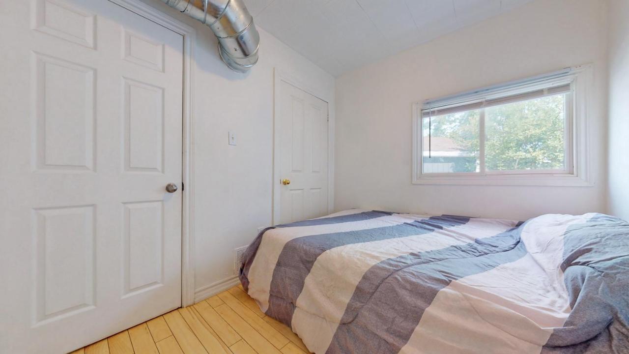 Main Beach River Retreat - Wasaga Beach 1 - Main Strip - 95 Mosley St Buitenkant foto